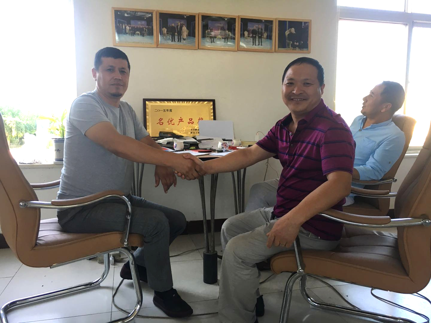 國(guó)外客戶來(lái)廠參觀